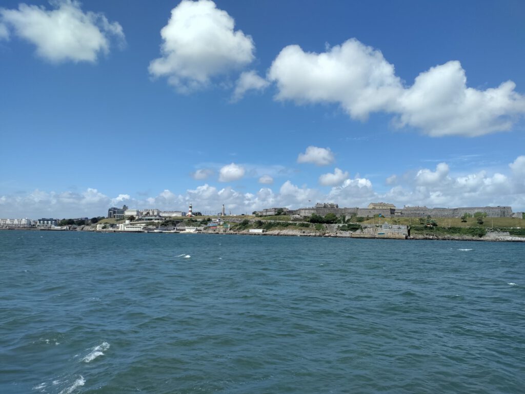 Plymouth von See aus gesehen